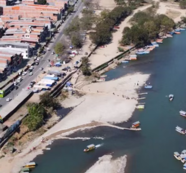 “Nos llenan de toneladas de cocaína todos los días”: el interventor de Aguas Blancas le respondió a Bolivia en medio de la disputa por el alambrado en la frontera