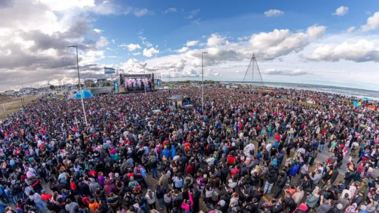 Martín Perez participó del cierre de Tecnoverano con más de 2.000 jóvenes en Río Grande