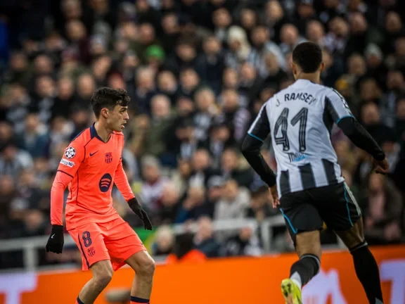 El Barcelona rescató un empate agónico ante el Newcastle en octavos de final de la Champions League