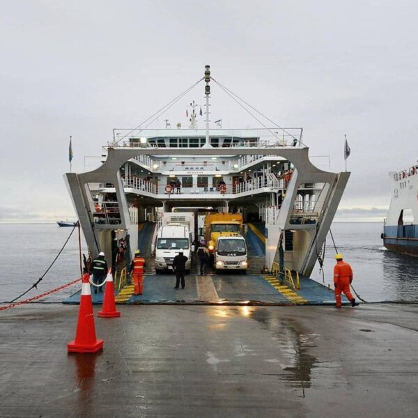 Cruce por barcaza en Tierra del Fuego | Tabsa aplicará aumento transitorio de tarifas por crisis internacional del combustible