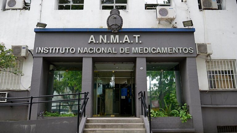 ANMAT obligará a incorporar códigos QR en todos los medicamentos para acceder a prospectos digitales