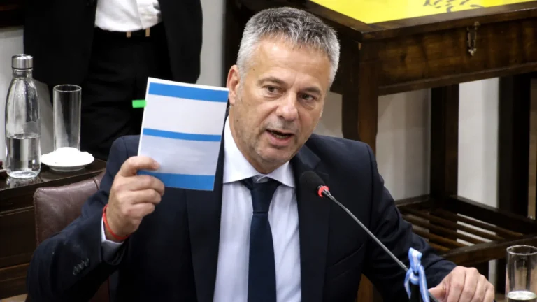 La Legislatura derogó la ley de Reforma Constitucional