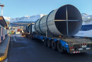 Comenzó el histórico operativo para trasladar más de 6.200 toneladas de equipamiento de la nueva usina de Ushuaia