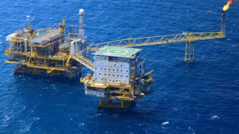 Reino Unido extendió las licencias de exploración petrolera en Malvinas pese al fallo de la Justicia argentina